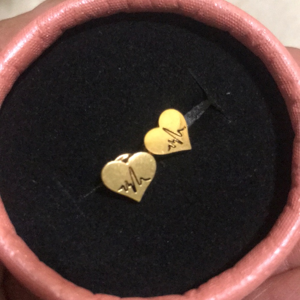 3/$20 heart earrings NWOT for women’s or kids